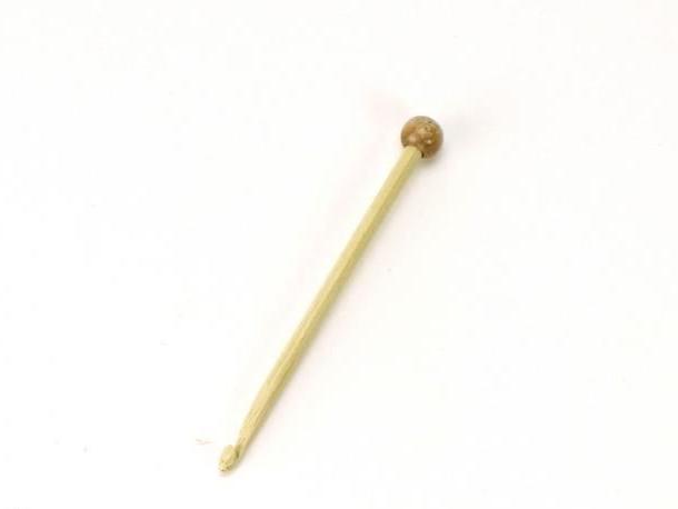 Mini Häkelnadel - Bambus - 7 cm lang